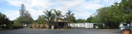 Borderland Holiday Park - Accommodation Whitsundays 0