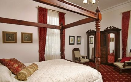 Forest Edge Country House - Accommodation Whitsundays 2