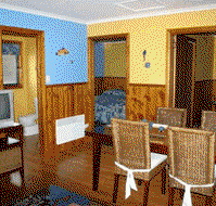 Bicheno's Gallery and Apartments - Accommodation Whitsundays
