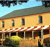 Meredith House - Accommodation Whitsundays