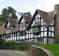 William Shakespeare's Bed  Breakfast - Accommodation Whitsundays