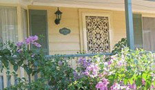 Glen Eden Cottages - Accommodation Whitsundays 2