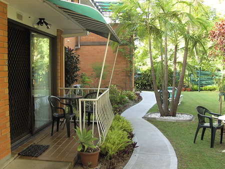 Airlie Court Holiday Apartments - Accommodation Whitsundays 2