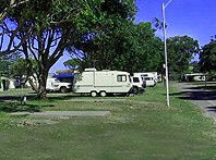Hawks Nest Holiday Park - Accommodation Whitsundays 2