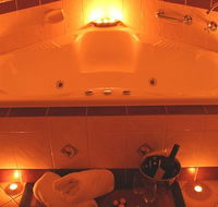 Anglesea Overboard Seaside Cottage - Accommodation Whitsundays