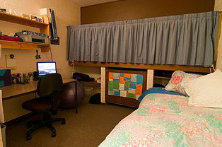 Burgmann College - Accommodation Whitsundays 0