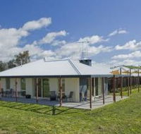 Country Guesthouse Schonegg - Accommodation Whitsundays