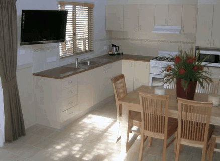 Lakesea Caravan Park - Accommodation Whitsundays 0