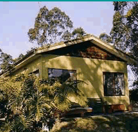 Riverbend Cottage - Accommodation Whitsundays