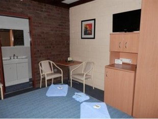 Benjamin Singleton Motel - Accommodation Whitsundays 5