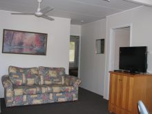 Kippa Ring Village Motel - Accommodation Whitsundays 1