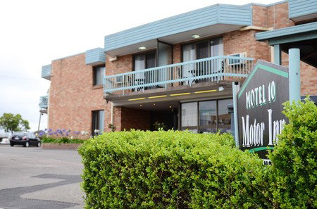 Bankstown Motel 10 - Accommodation Whitsundays 0