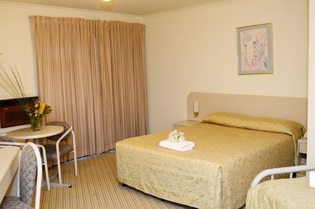 Bankstown Motel 10 - Accommodation Whitsundays 3