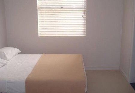 Manly Beach House - Accommodation Whitsundays 5