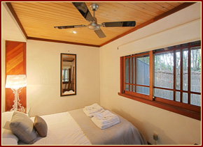 Absolute Beachfront Bamboo Hideaway - Accommodation Whitsundays 3