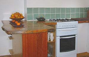 Anns Seaview Cottage - Accommodation Whitsundays 2