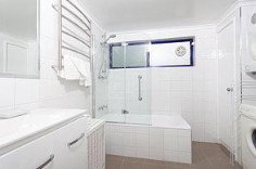 A Bay Breeze - Accommodation Whitsundays 5