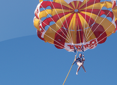Parasailing at Mill Point - Accommodation Whitsundays