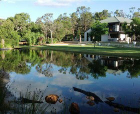 Lake House Gallery - Accommodation Whitsundays 0