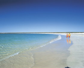 Gnaraloo - Accommodation Whitsundays 0