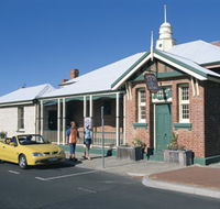 Old Court House Complex - Accommodation Whitsundays