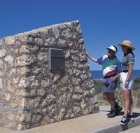 Potshot Monument - Accommodation Whitsundays