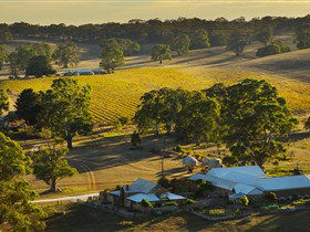 Hutton Vale And Farm Follies - Accommodation Whitsundays 0