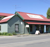 Stanley's Studio and Gallery - Fine Art and Craft - Accommodation Whitsundays