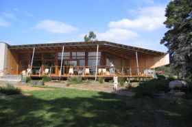 Art At The Point Gallery - Accommodation Whitsundays 0