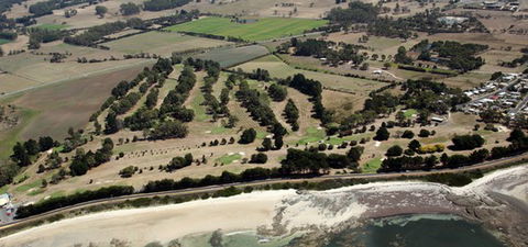 Seabrook Golf Club - Accommodation Whitsundays 0