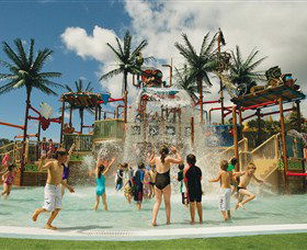 Wet 'n' Wild Water World - Accommodation Whitsundays 0