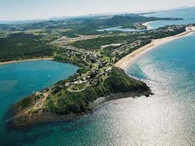Salonika Beach - Accommodation Whitsundays 0