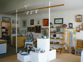 Great Alpine Gallery - Accommodation Whitsundays 0