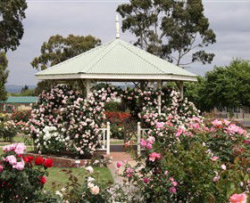 Morwell Centenary Rose Garden - Accommodation Whitsundays 0