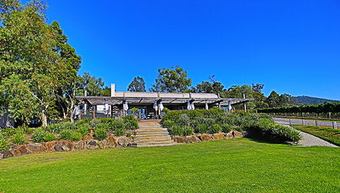 GREENSTONE VINEYARDS - Accommodation Whitsundays 1