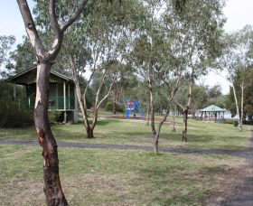 Lake Inverell Reserve - Accommodation Whitsundays 1