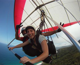 Hang Gliding Oz - Accommodation Whitsundays 1