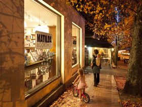 Matilda Bookshop - Accommodation Whitsundays 2