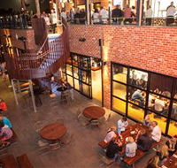 American Hotel - Accommodation Whitsundays