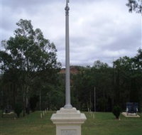 The Coronation Lamp Memorial - Accommodation Whitsundays