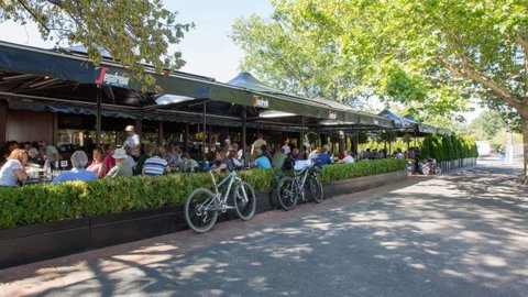 Tilley's - Accommodation Whitsundays 3