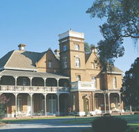 Woodbridge 1885 - Accommodation Whitsundays