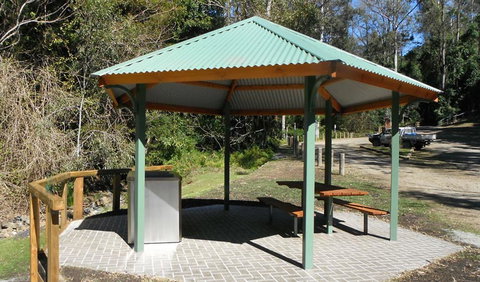 Hidden Treasure Picnic Area - Accommodation Whitsundays 1