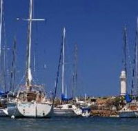 Wollongong and Harbour Lighthouse - Accommodation Whitsundays