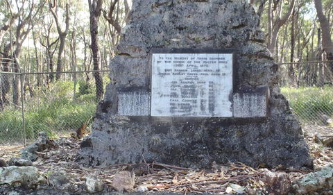 Monument Beach Picnic Area - Accommodation Whitsundays 3