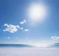 Hawks Nest Beach - Accommodation Whitsundays