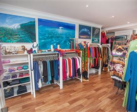 Greenroom Gallery - Accommodation Whitsundays 2