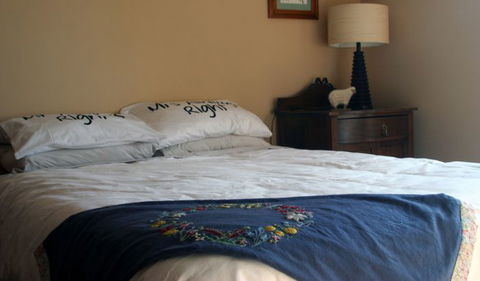 Lake View Farm House - Accommodation Whitsundays 1