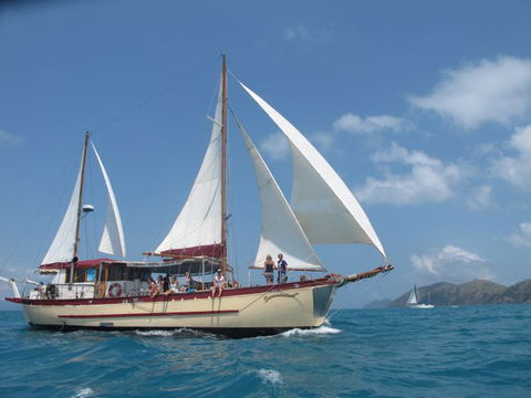Adventure, Cruise, Dive And Outer Reef - Whitsundays Sailing Adventures - Accommodation Whitsundays 0