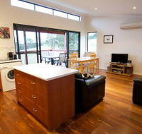 Karrak Reach Forest Retreat - Accommodation Whitsundays